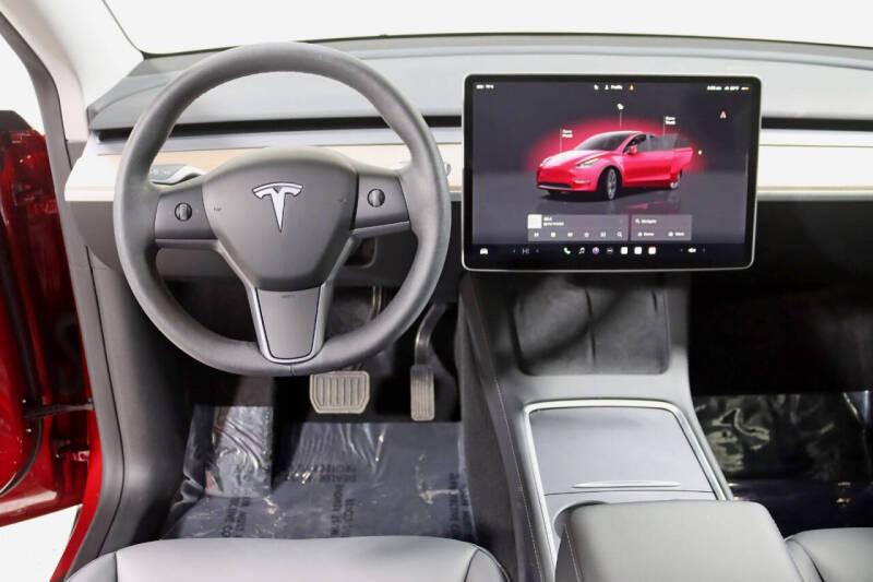 2025 Tesla Model Y Long Range