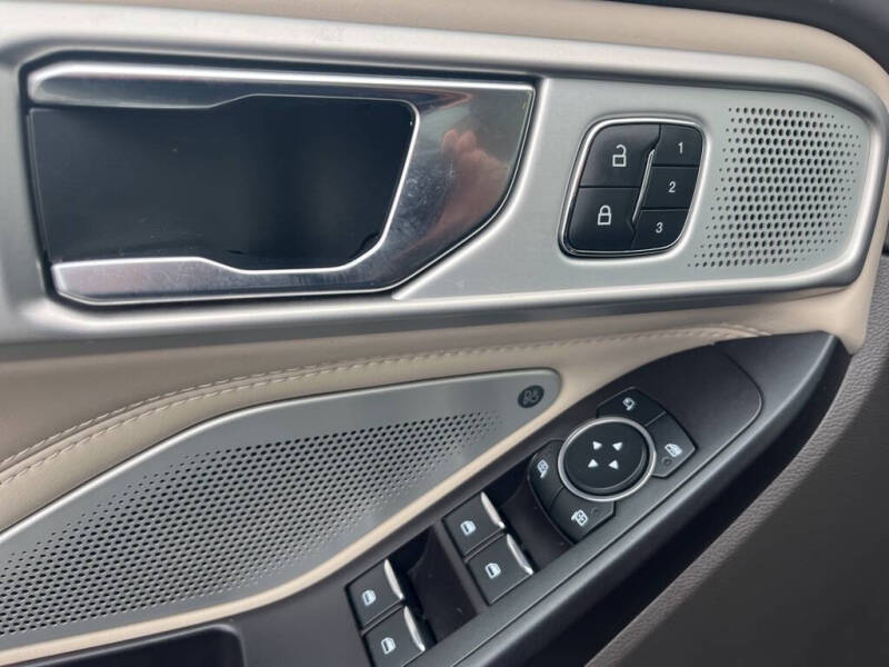 2020 Ford Explorer Platinum