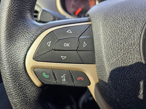 2016 Jeep Cherokee Sport