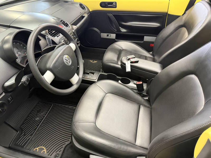 2007 Volkswagen New Beetle Convertible 2.5