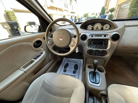 2004 Saturn Ion 3