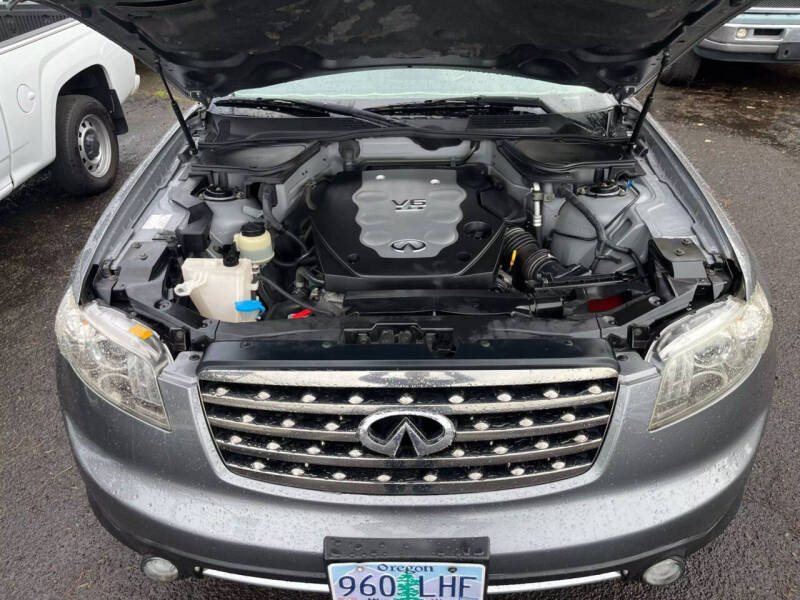 2005 Infiniti FX35