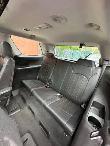 2015 GMC Acadia Denali