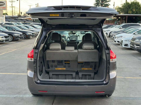 2013 Toyota Sienna
