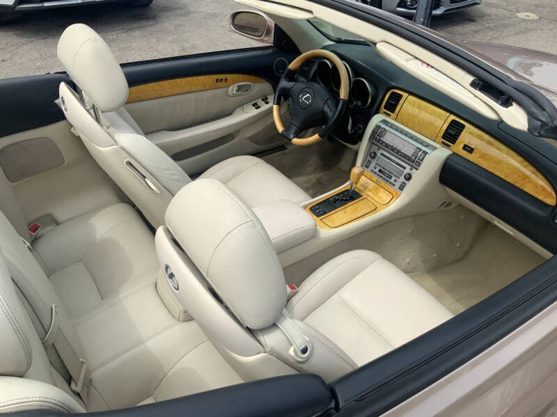 2002 Lexus SC 430