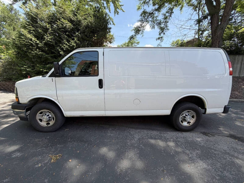 2021 Chevrolet Express 2500