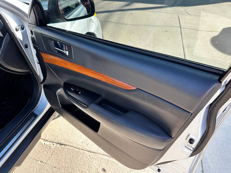 2013 Subaru Outback 2.5i Limited