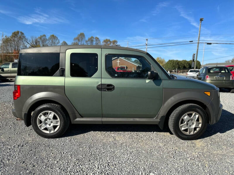 2005 Honda Element for sale at Twin D Auto Sales in Johnson City TN