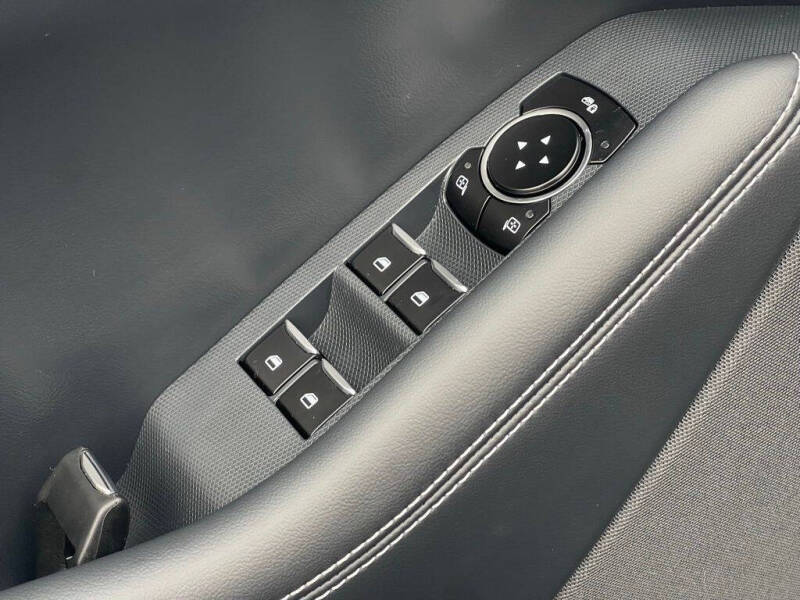 2023 Ford Mustang Mach-E Select