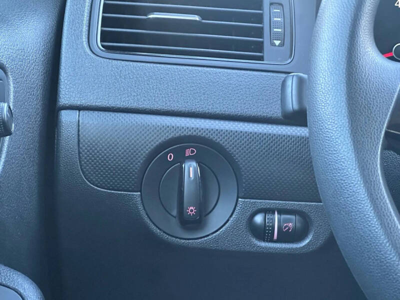 2016 Volkswagen Jetta