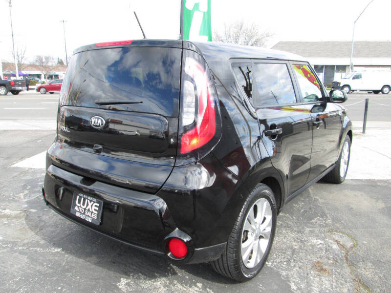 2016 Kia Soul +