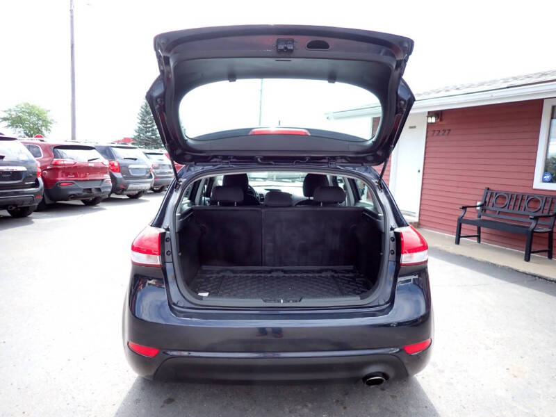 2017 Kia Forte5 LX