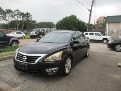 2013 Nissan Altima for sale at Paz Auto Sales in Houston TX