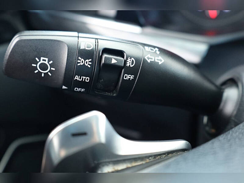 2018 Kia Cadenza Limited