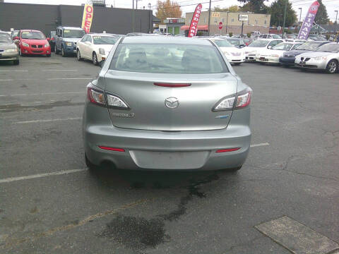 2013 Mazda MAZDA3 i Sport