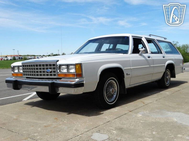 1985 Ford LTD Crown Victoria