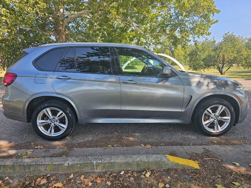 Used 2018 BMW X5 xDrive35i with VIN 5UXKR0C52J0X89757 for sale in Terre Haute, IN