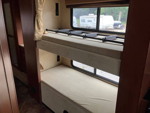 2015 Thor Motor Coach ACE