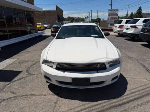 2011 Ford Mustang V6