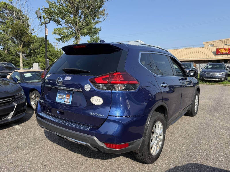 2017 Nissan Rogue SV