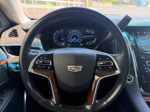 2016 Cadillac Escalade Standard