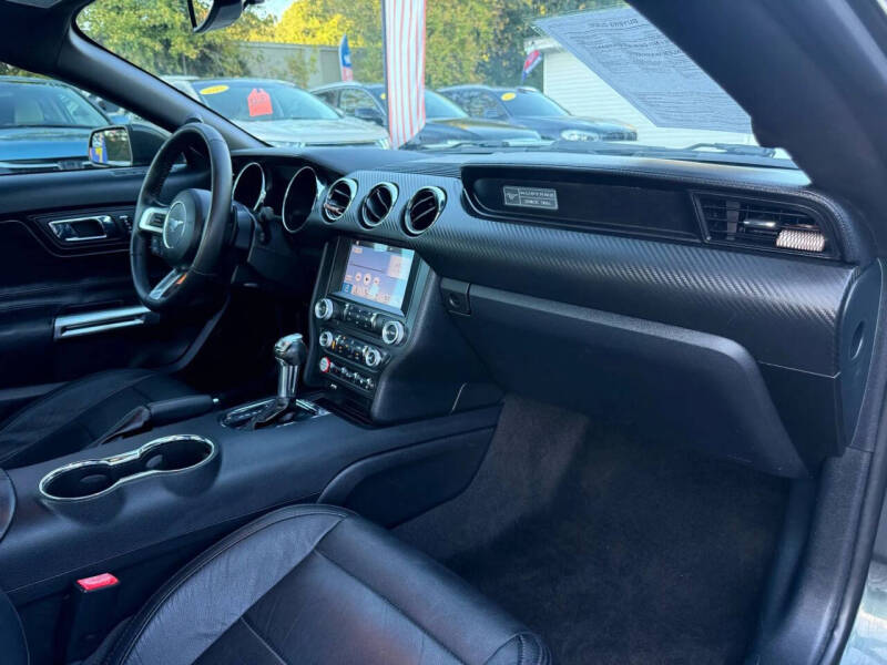 2015 Ford Mustang V6