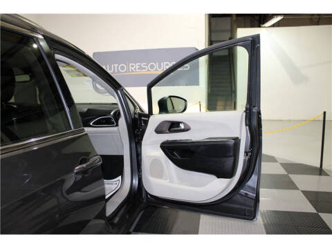 2021 Chrysler Voyager LXi