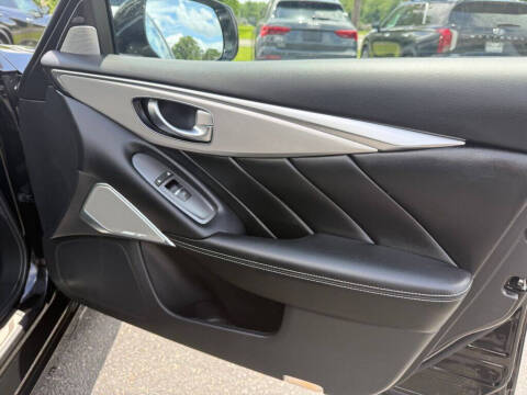 2022 Infiniti Q50 Luxe