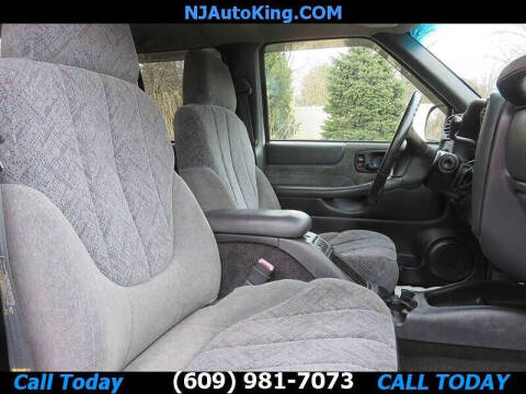 2002 Chevrolet S-10 LS