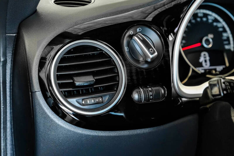 2013 Volkswagen Beetle