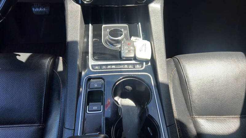 2017 Jaguar F-PACE 35t Prestige