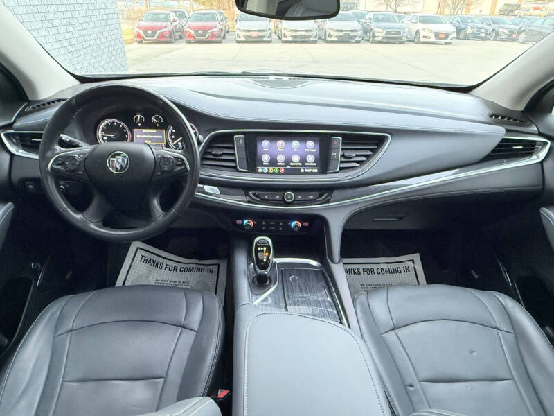 2020 Buick Enclave Essence