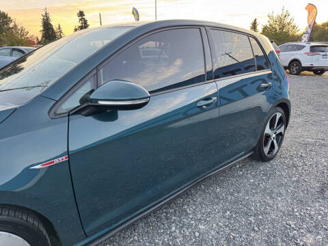 2018 Volkswagen Golf GTI S