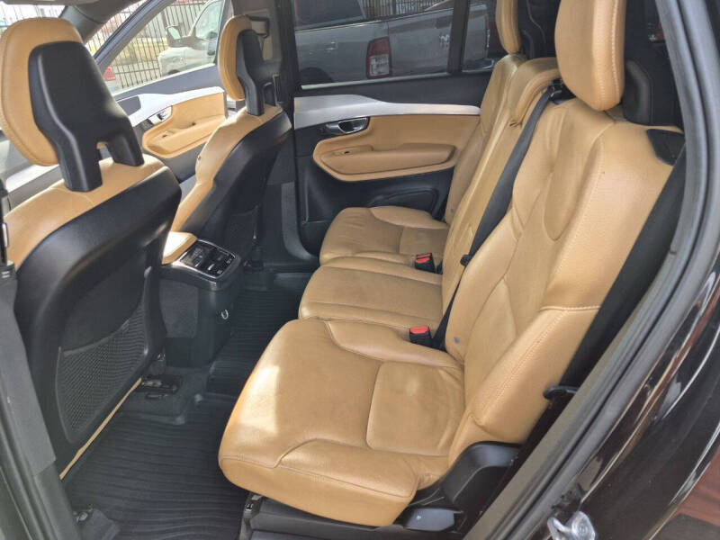 2018 Volvo XC90 T5 Momentum 7-Passenger