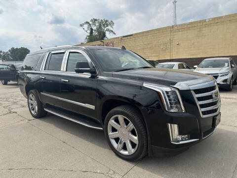 2018 Cadillac Escalade ESV Luxury