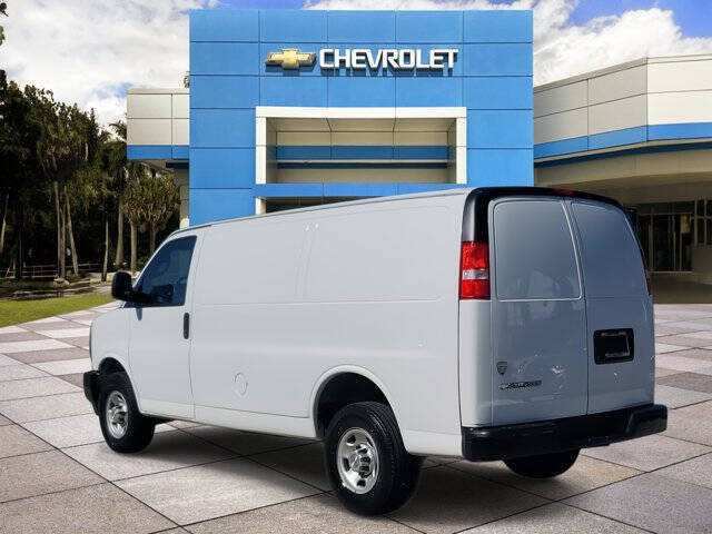 2023 Chevrolet Express 2500