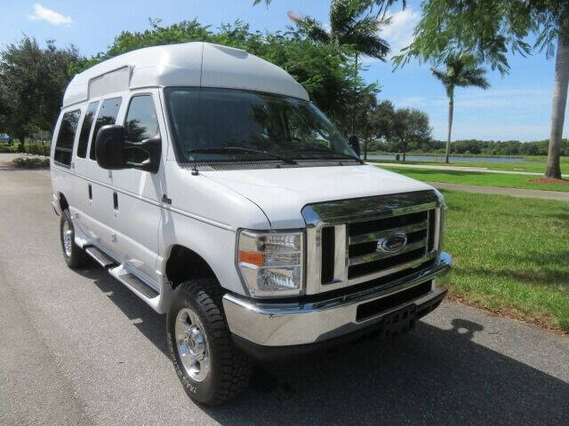 2010 Ford E-Series E-350 SD