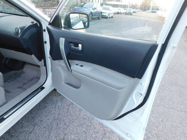 2010 Nissan Rogue S Krom