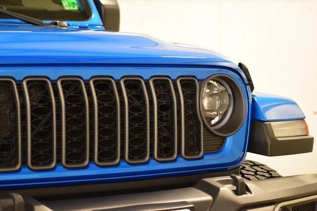 2024 Jeep Gladiator Sport