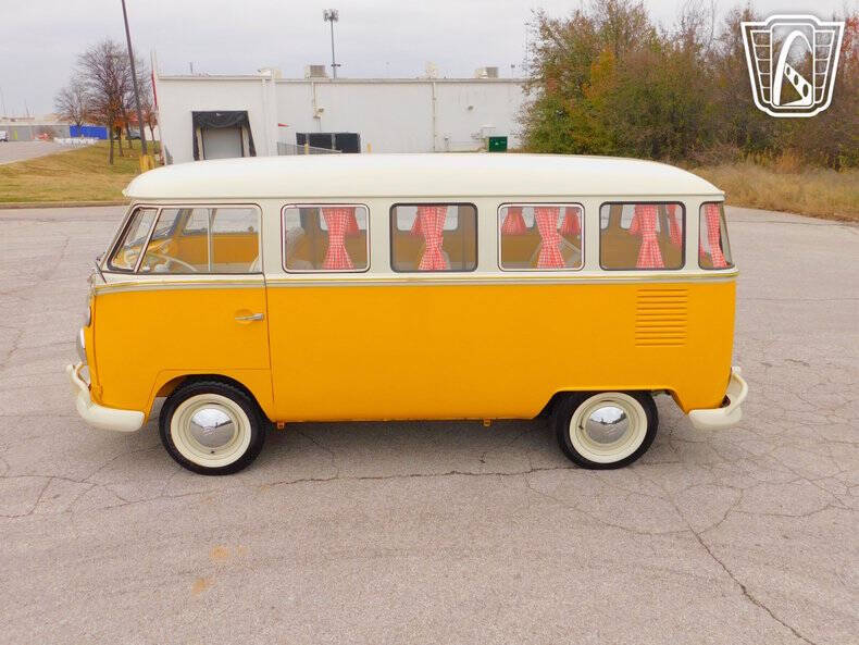 1975 Volkswagen Type 2