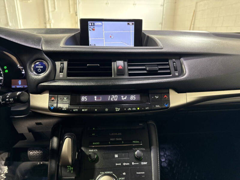 2017 Lexus CT 200h