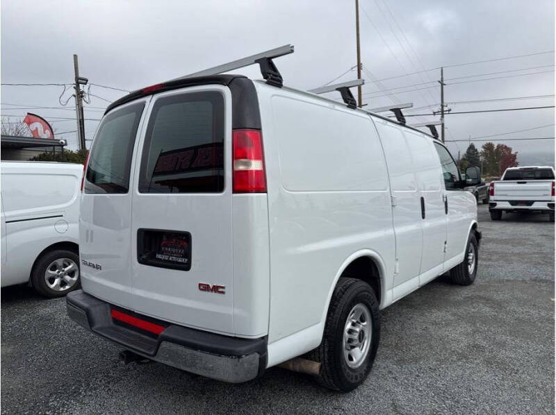 2018 GMC Savana 2500