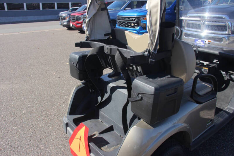 2020 E-Z-GO RXV ELiTE