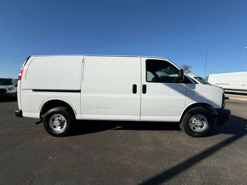 2017 Chevrolet Express 2500