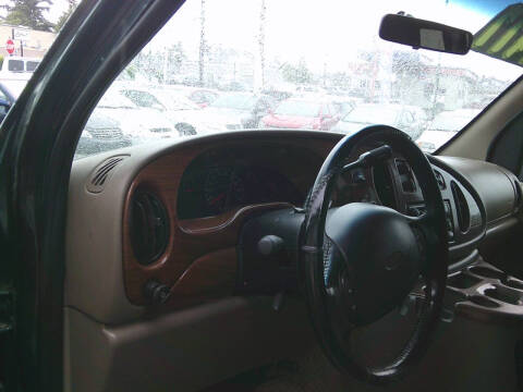 2000 Ford E-Series E-150