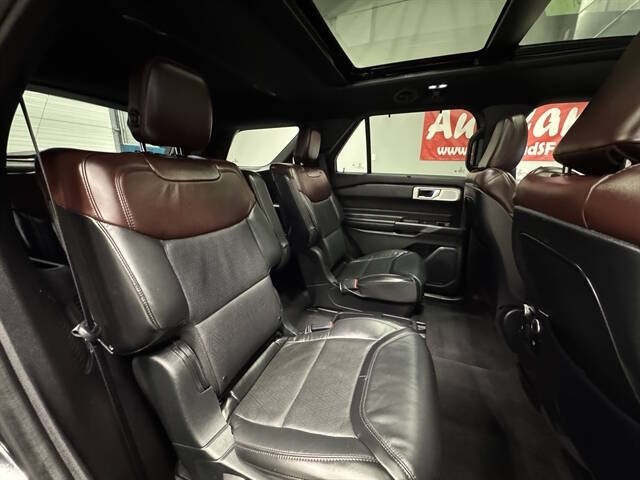 2020 Ford Explorer Platinum