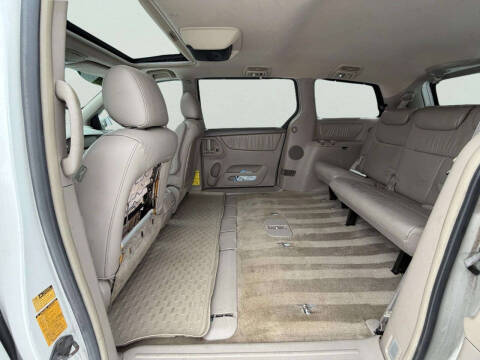 2005 Toyota Sienna XLE 7 Passenger