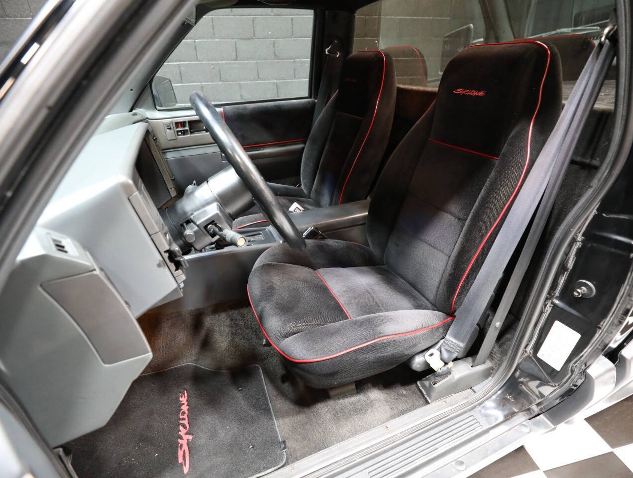 1991 GMC Syclone 39