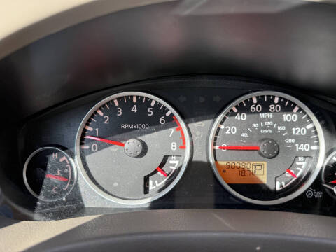 2011 Nissan Pathfinder SV