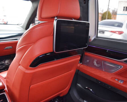 2022 BMW 7 Series M760i xDrive